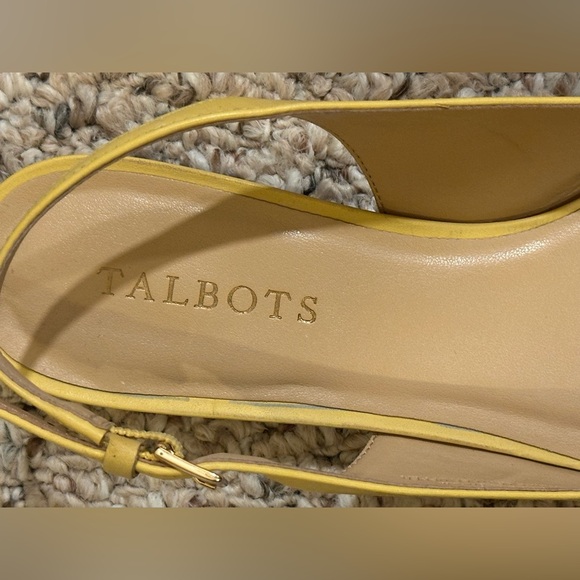 $119 Talbots Solid Yellow Marigold Edison Slingback Flats Size 9.5W - Picture 3 of 16